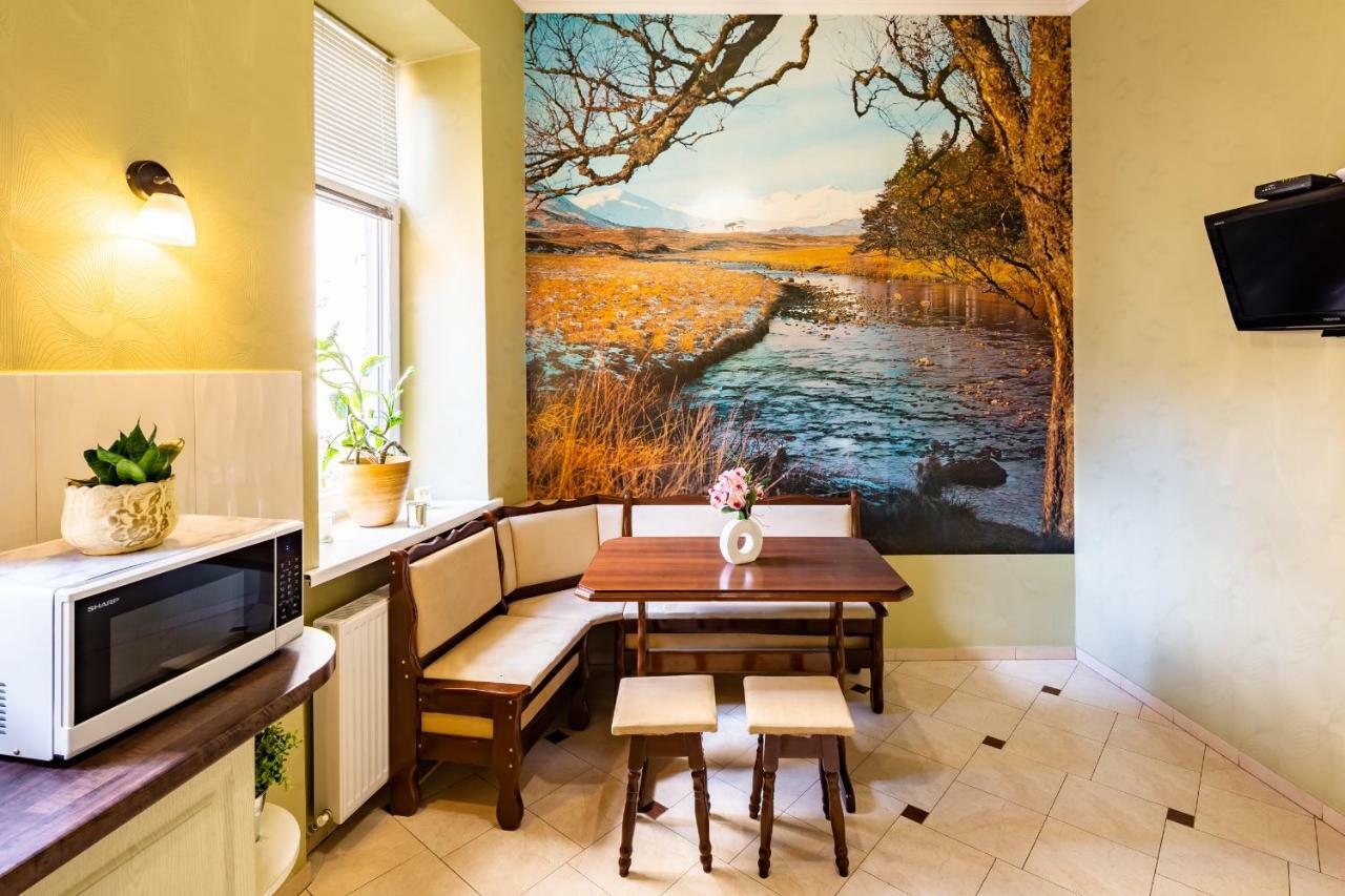 Alfa Apartments Kniazia Romana 11 利沃夫 外观 照片