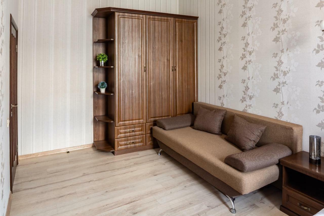 Alfa Apartments Kniazia Romana 11 利沃夫 外观 照片